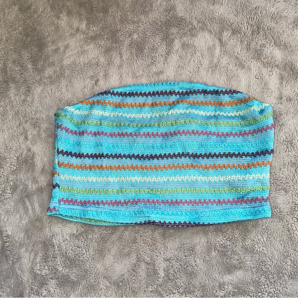 Blue Knit Cropped Tube Top - Picture 4 of 7